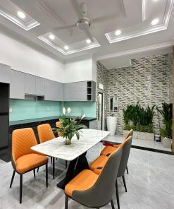 Bán Nhà 3 Lầu Hoàn Công Gần Thủ Đức - Vị Trí Đắc Địa Tại Thuận An