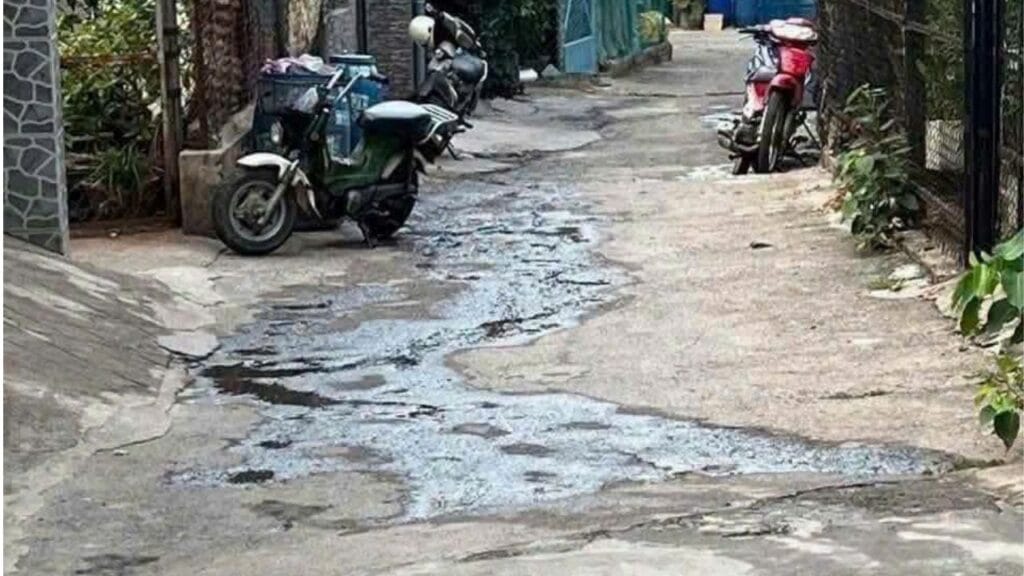 Bán Nhà Tân Đông Hiệp Dĩ An Sổ Riêng 102m²